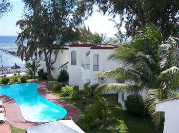 Oasis Beach Club Pointe aux Piments Exterior photo